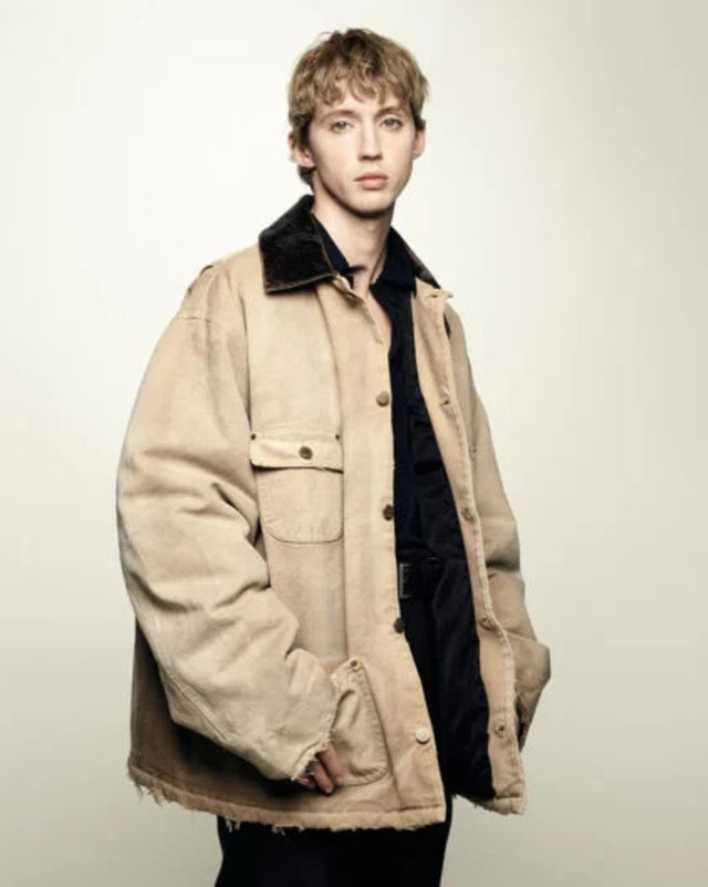 Великі потерті куртки - фото 538352