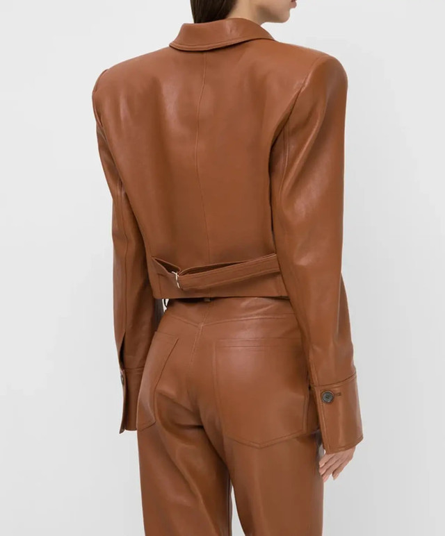 Акцентні плечі - фото 538356