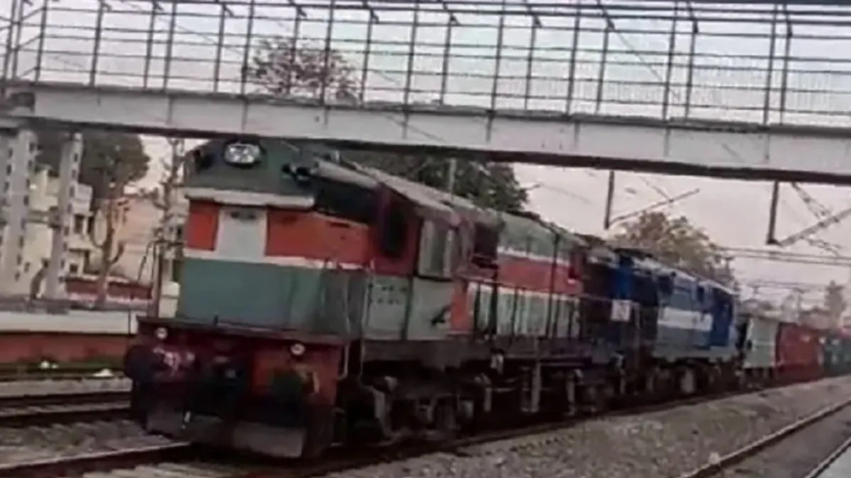 Вантажний поїзд в Індії 70 кілометрів їхав без машиніста - фото 1
