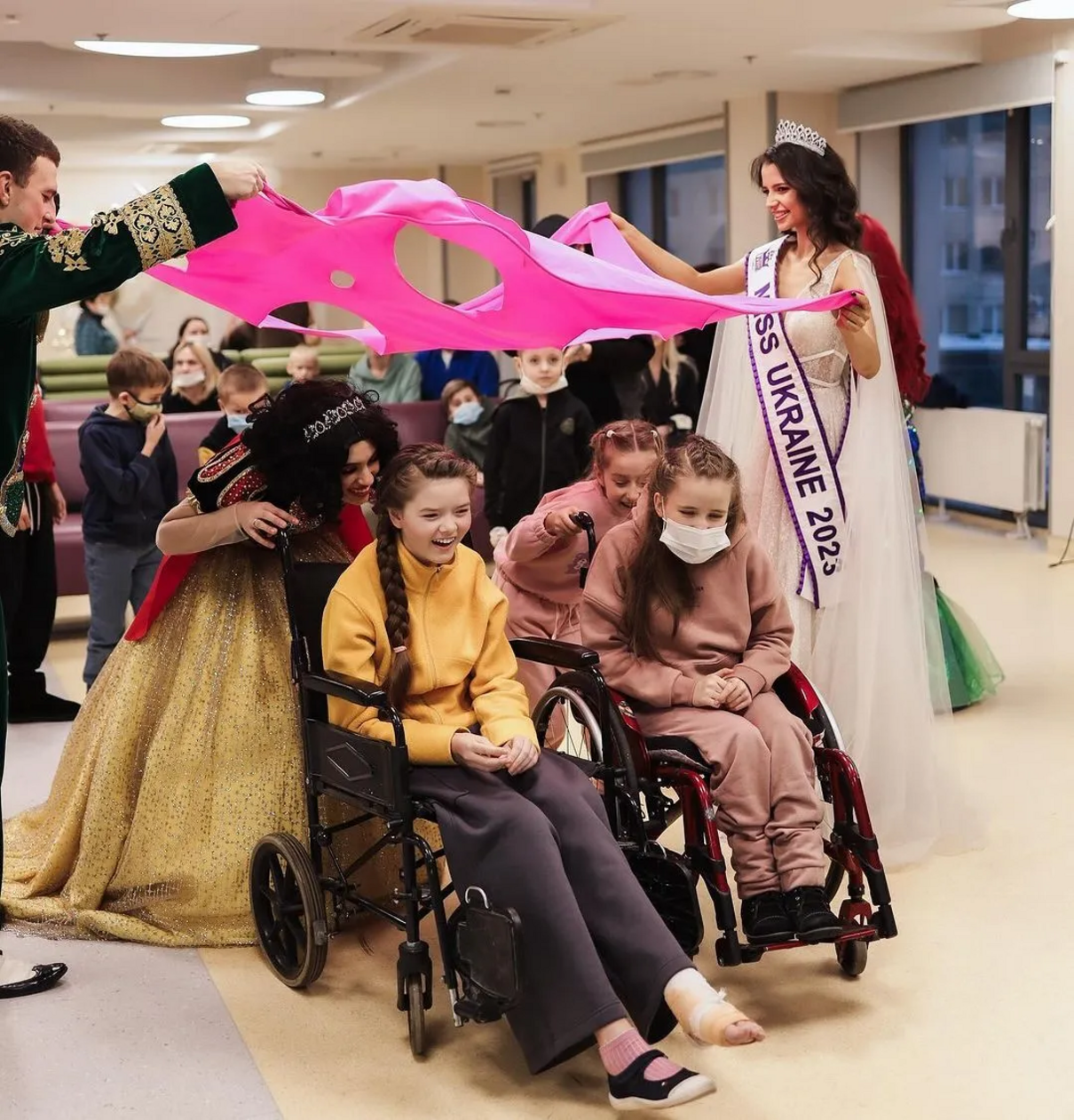 Україна увійшла до ТОП-10 благодійних проєктів на "Міс Світу 2023": промова Софії Шамії