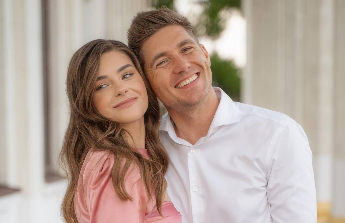 Володимир Остапчук втретє одружився: у мережі з'явились фото з новою дружиною