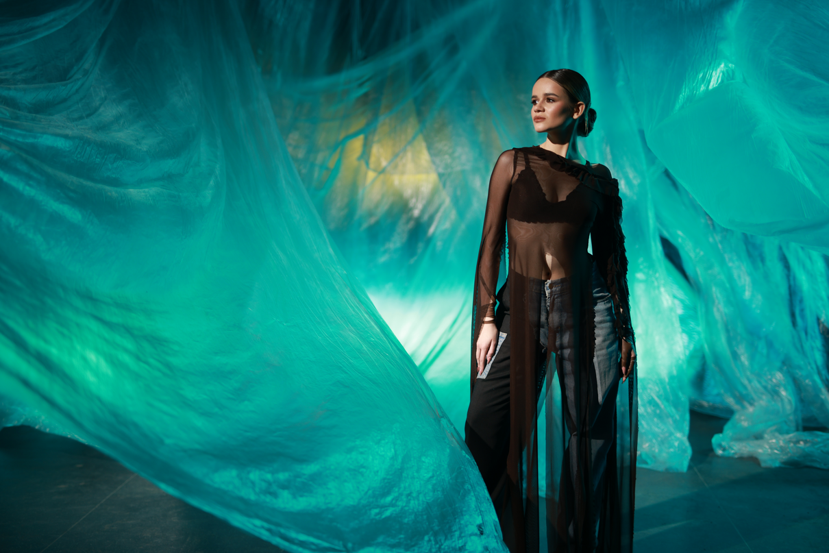 Співачка SOWA розірвала стосунки з менеджеркою та почала новий етап у карʼєрі