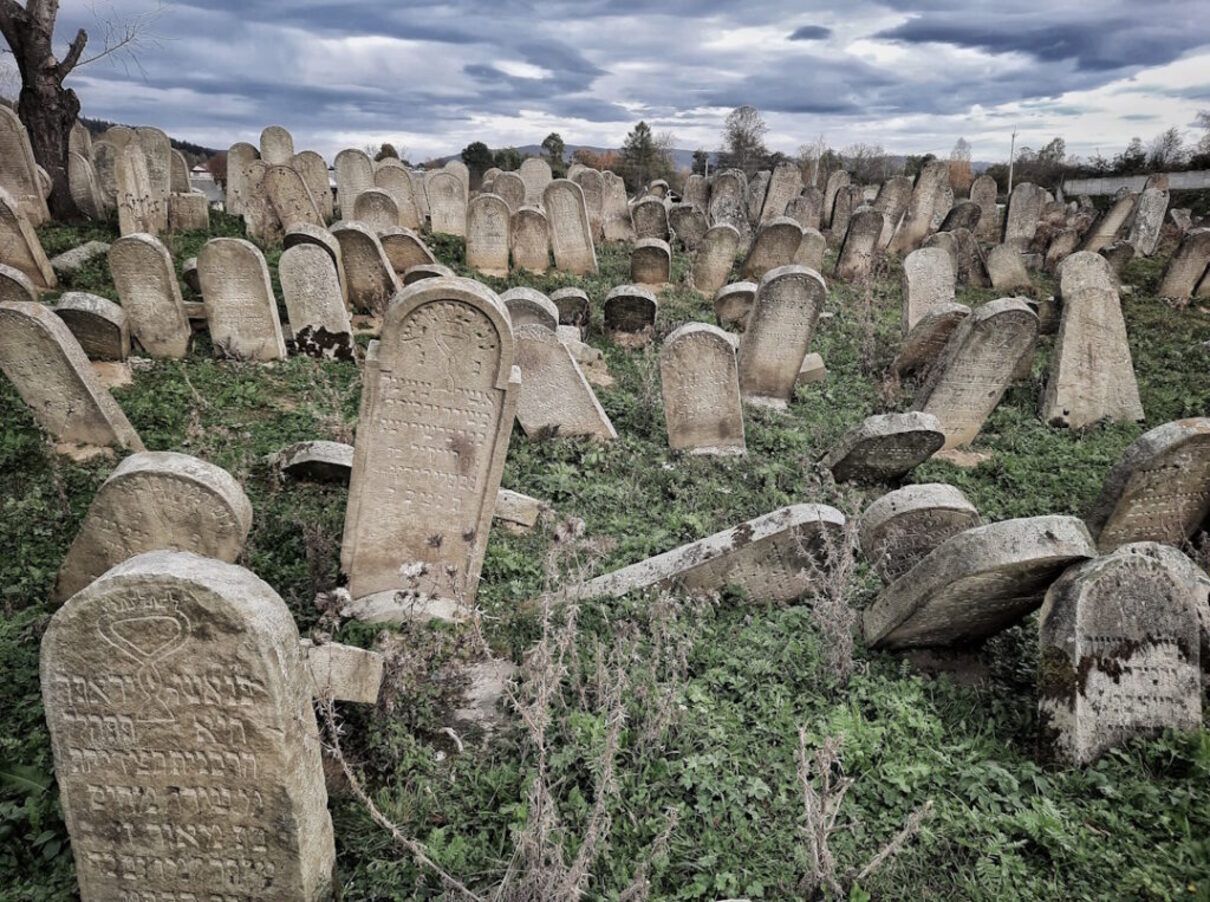 Єврейське кладовище у Делятині - фото 1