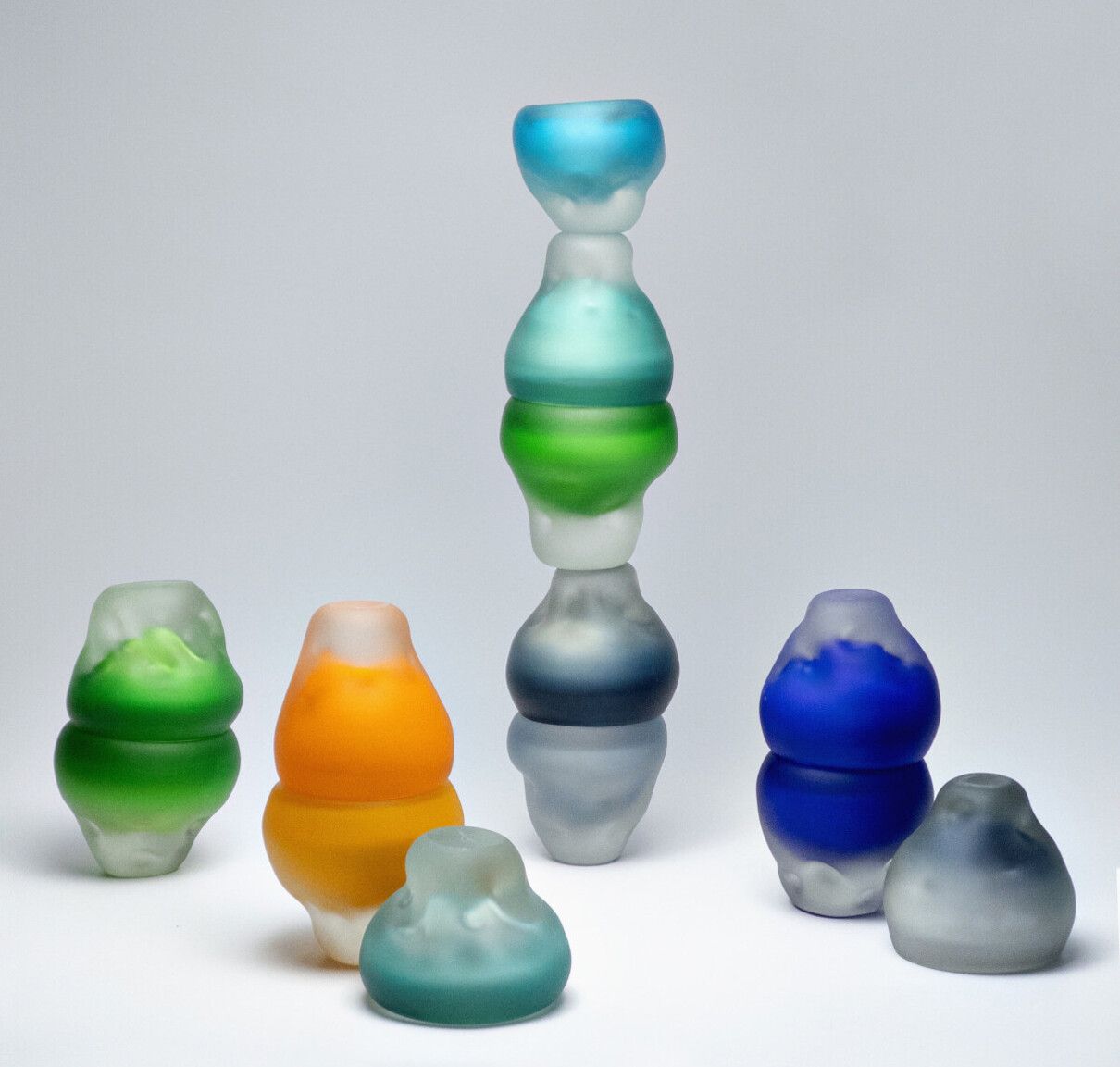 Аромат ідеального місця відпочинку: Ruslan Baginskiy представив першу ароматичну свічку