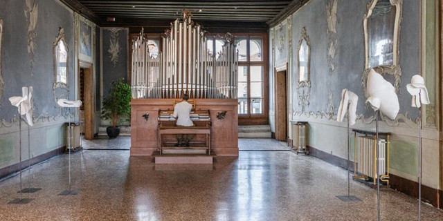 Орган, зібраний з тулубів російських ракет - фото 540415