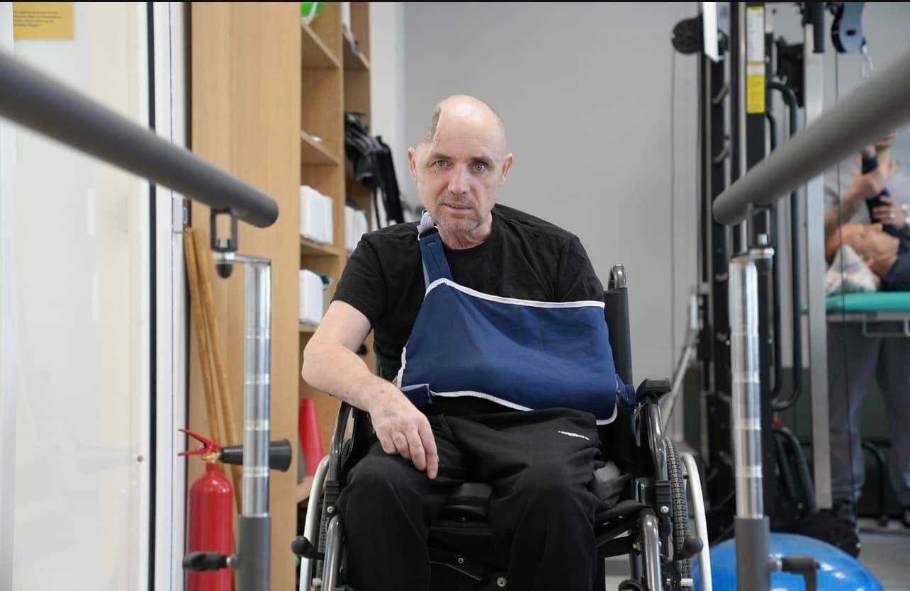 Львівські лікарі вилучили уламок ворожого снаряда із серця українського військового