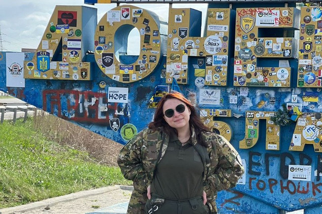 Стелу на Донеччині перетворять на військовий артоб'єкт: що планують митці - фото 540467