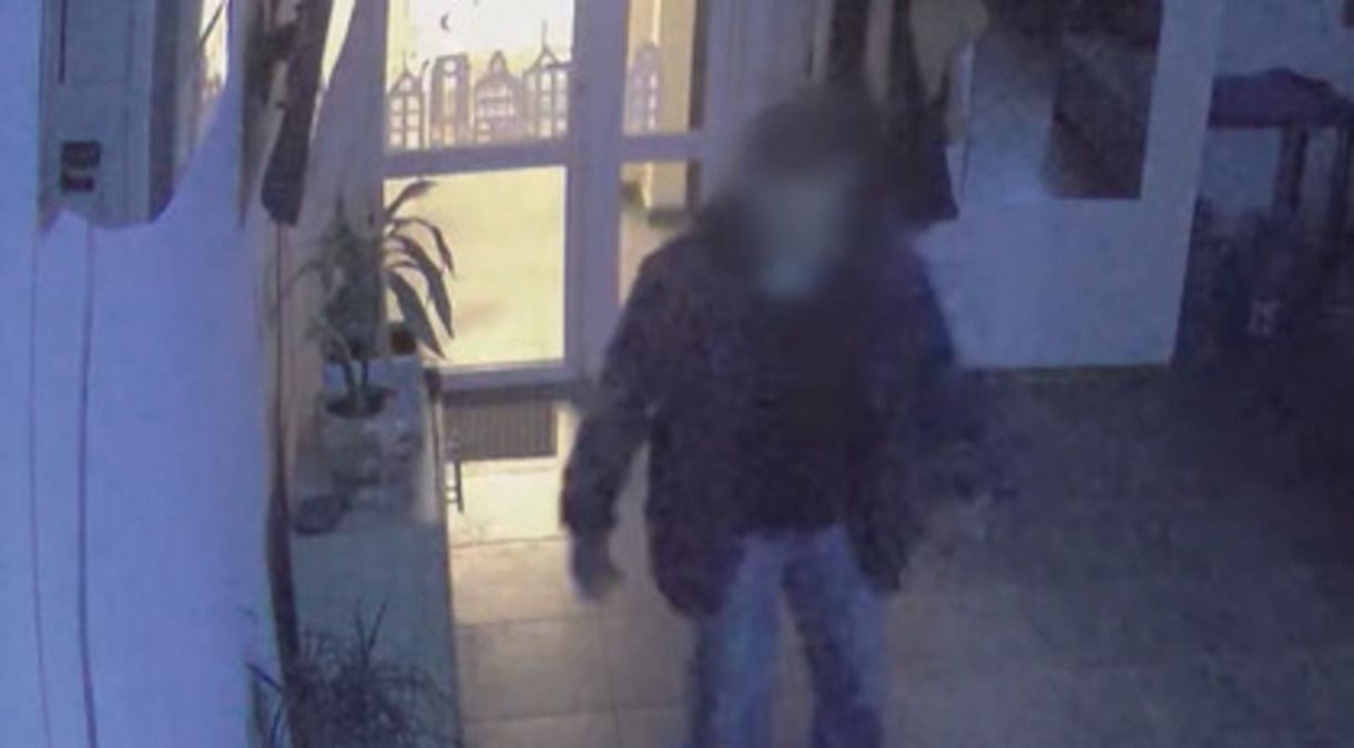 У Тернополі чоловік заховався у вбиральні піцерії й вночі обікрав касу