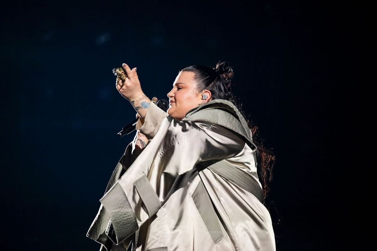 alyona alyona - фото 1