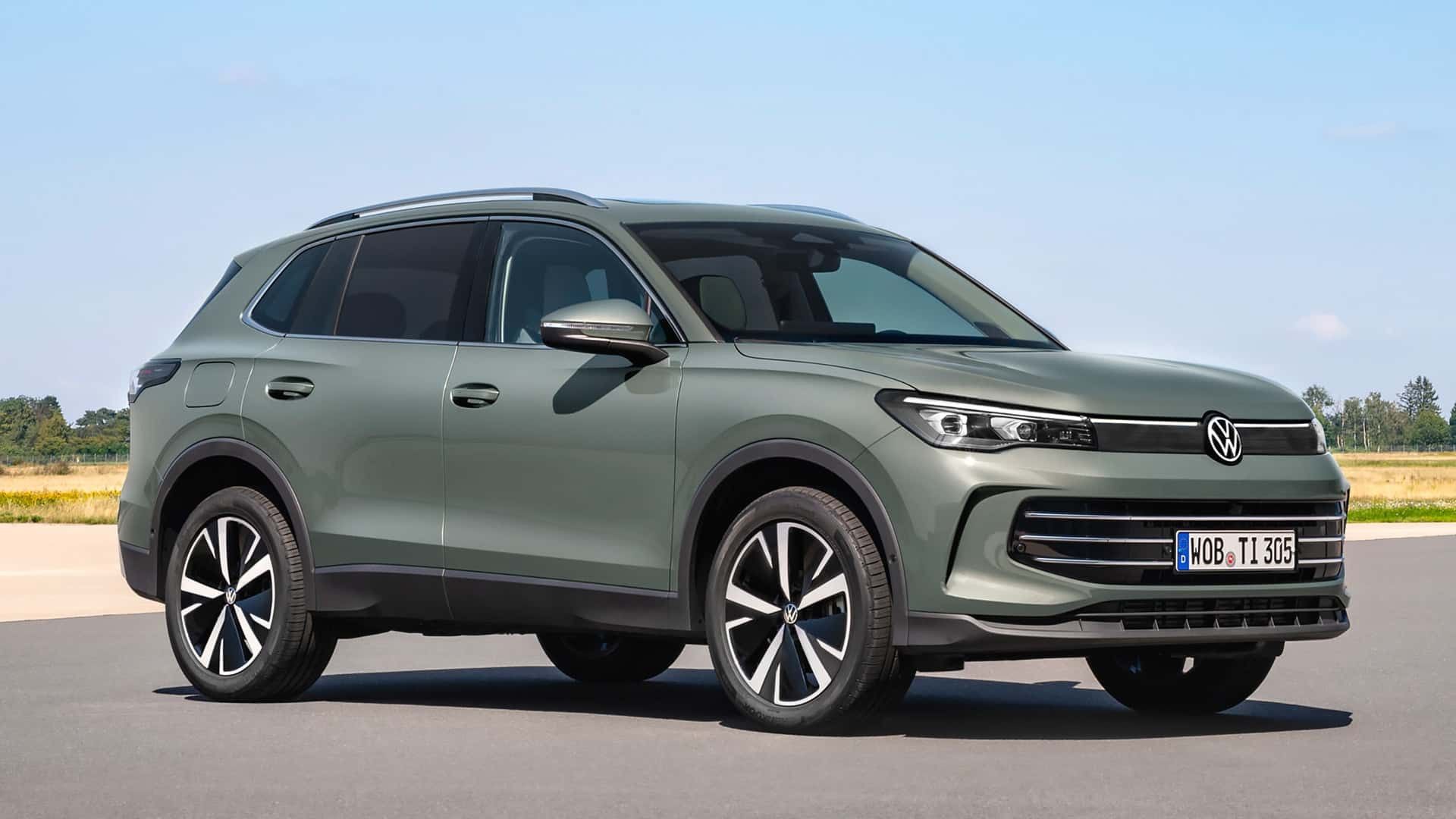 VOLKSWAGEN Tiguan - фото 1