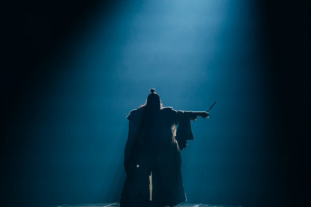 Заколка-меч - фото 541168