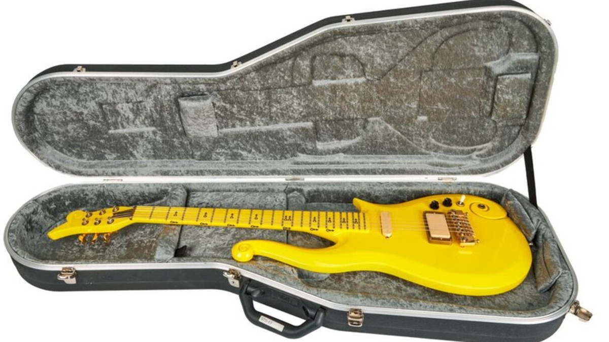 Гітара, яка належала виконавцю Prince - фото 1