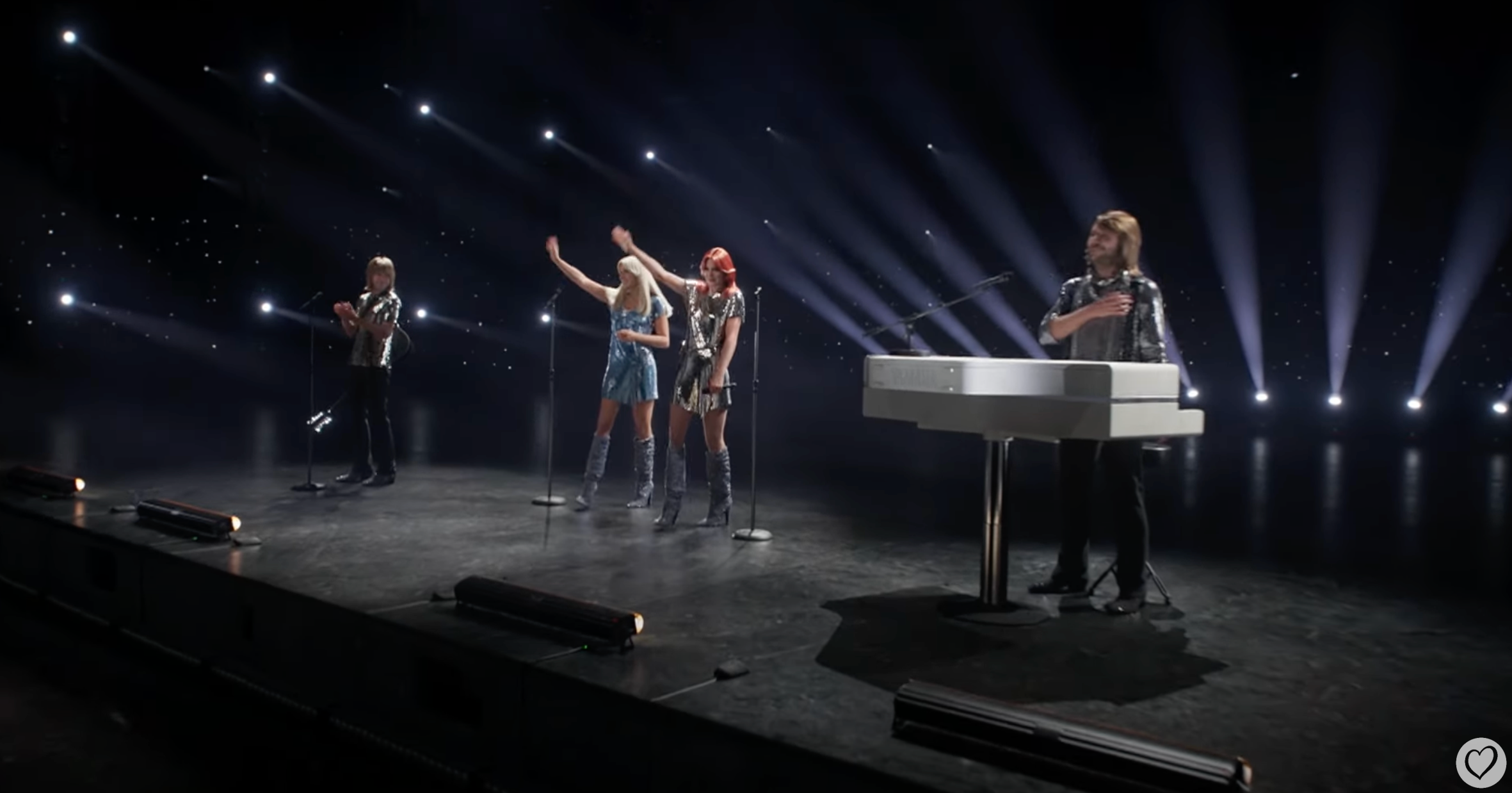 ABBA таки виступили на сцені Євробачення-2024 - фото 1