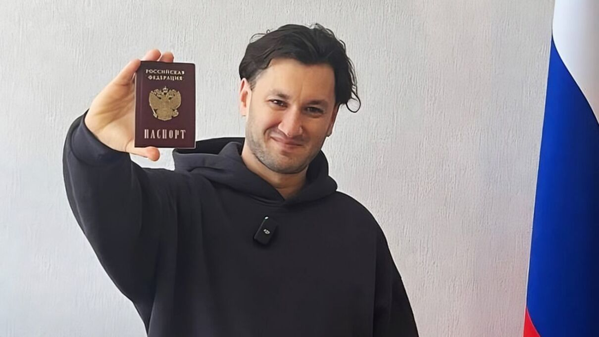 СБУ заочно оголосила підозру продюсеру-втікачу Юрію Бардашу