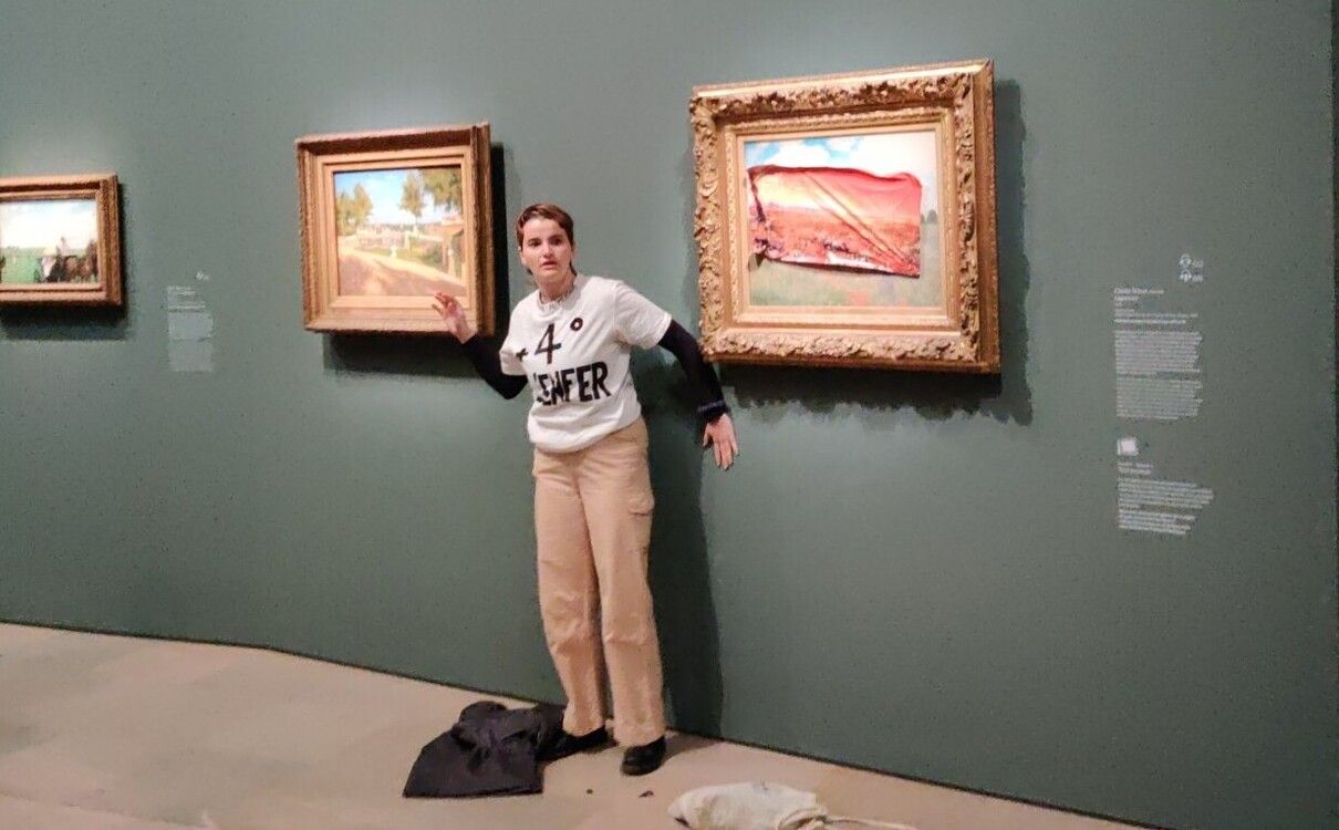 Екоактивісти напали на картину - фото 1