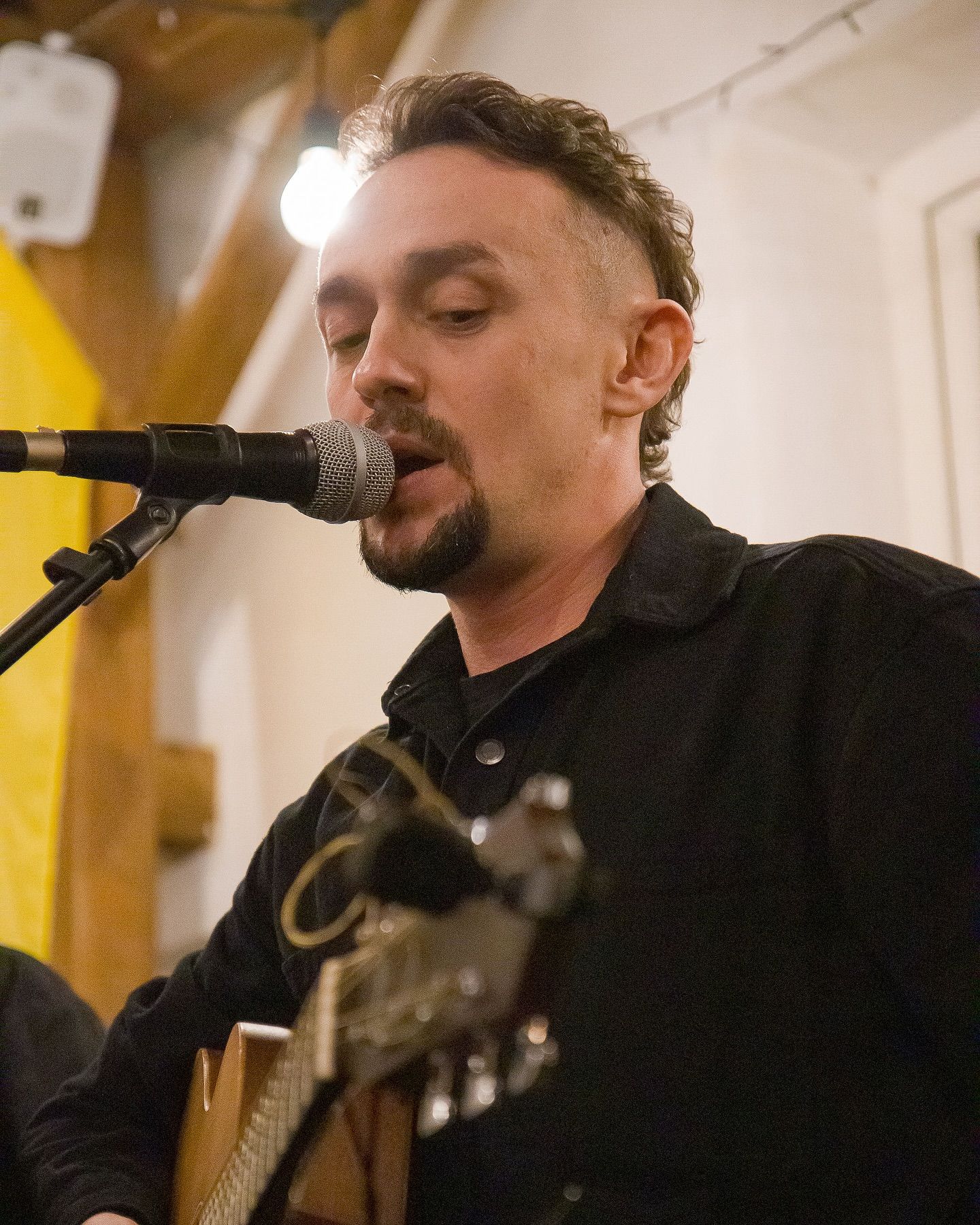 Слідом за колегою: вокаліст гурту "Жадан і Собаки" вступив до лав ЗСУ