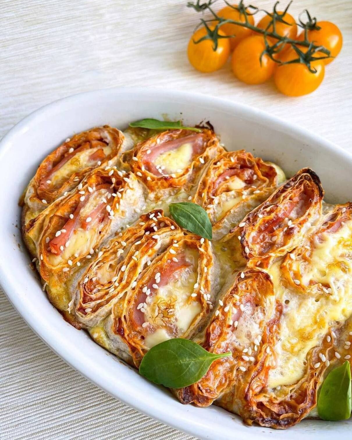 Готуємо апетитний лаваш з шинкою та сиром за рецептом Ольги Рябенко