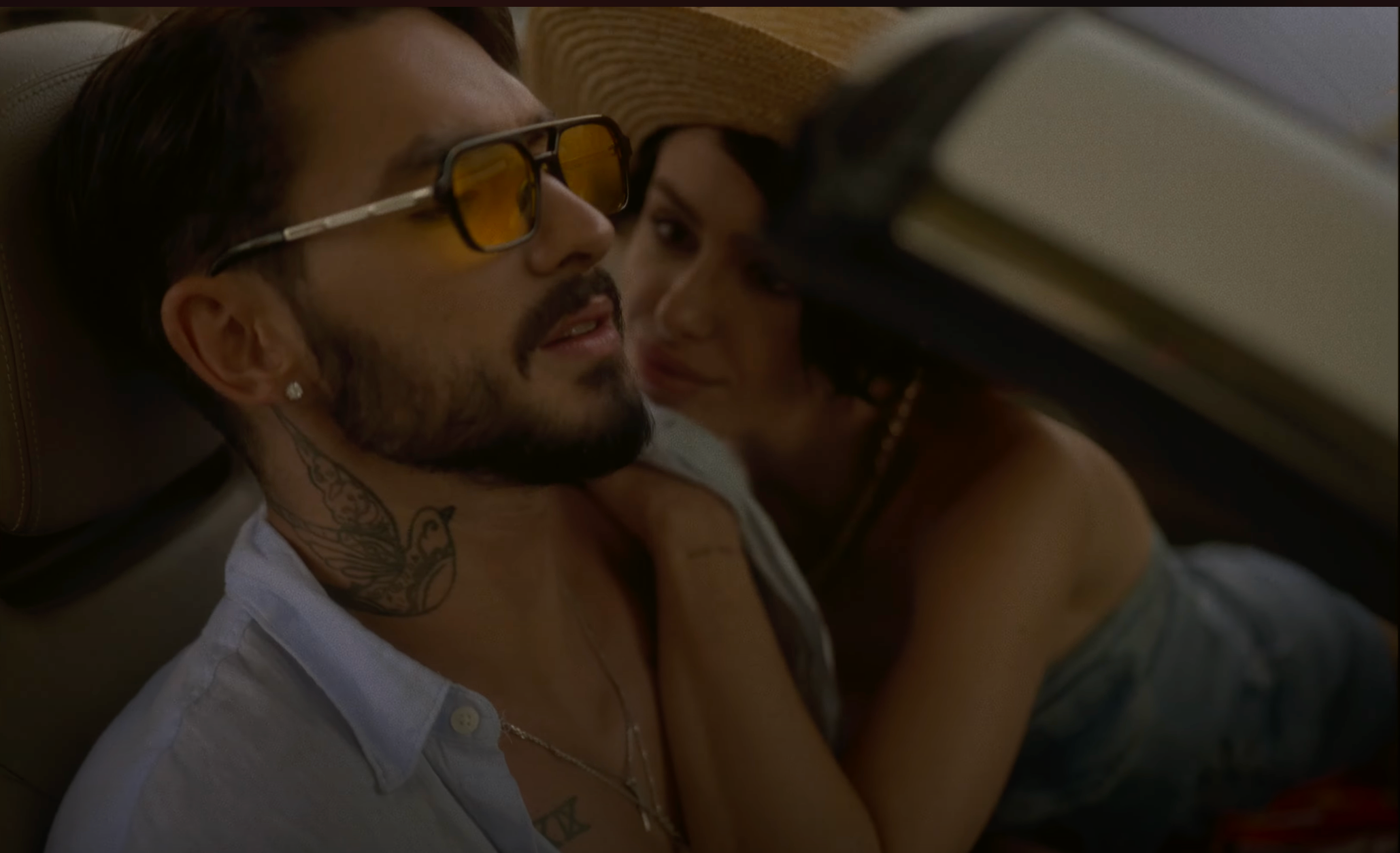 "Гімн невгамовної молодості": Ostrovskyi знявся з коханою у кліпі на пісню Ейфорія