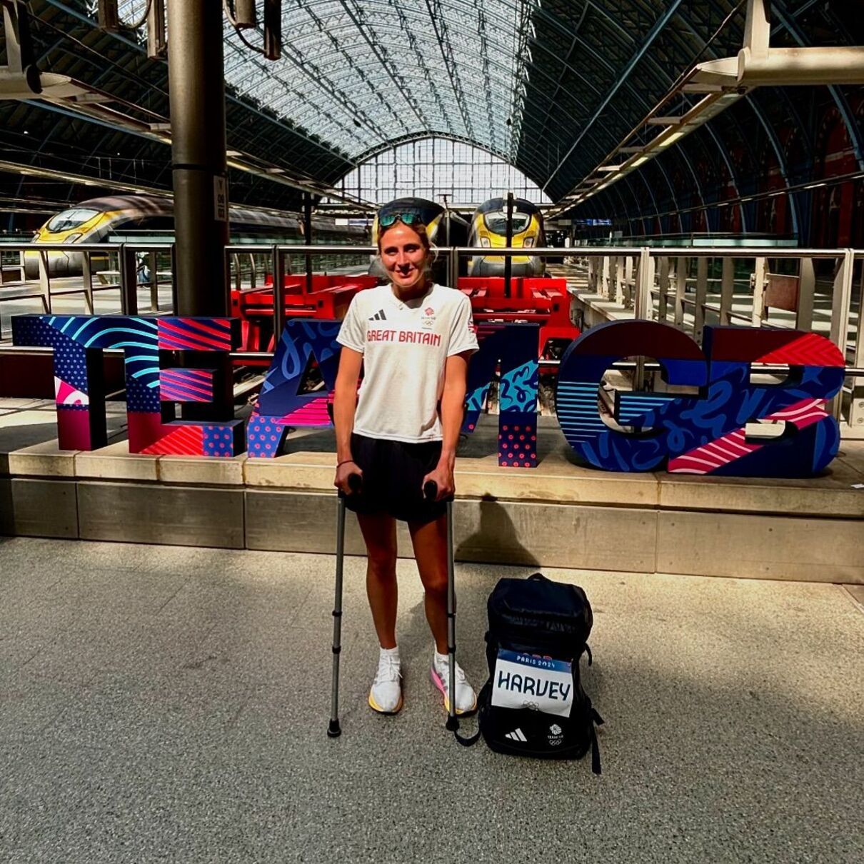 Бігунка з Великої Британії подолала марафон Олімпіади-2024 зі зламаною ногою