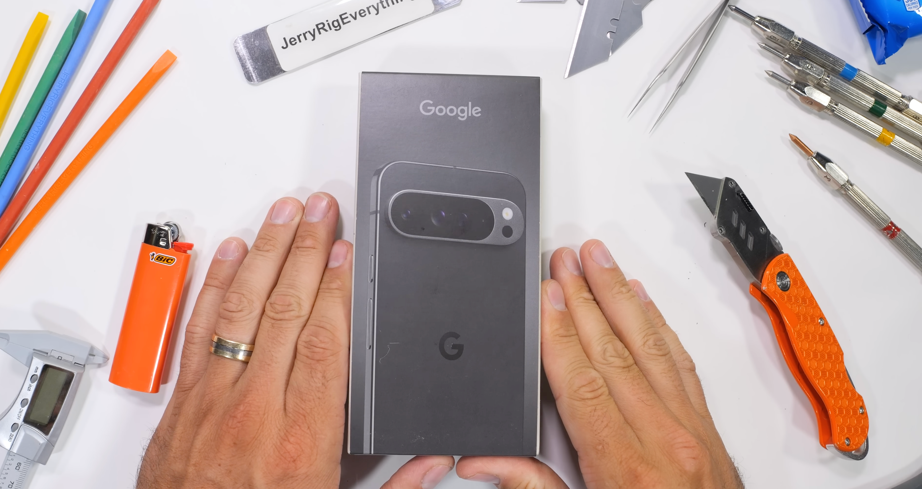 Google Pixel 9 Pro XL пройшов "краш-тест" - фото 1