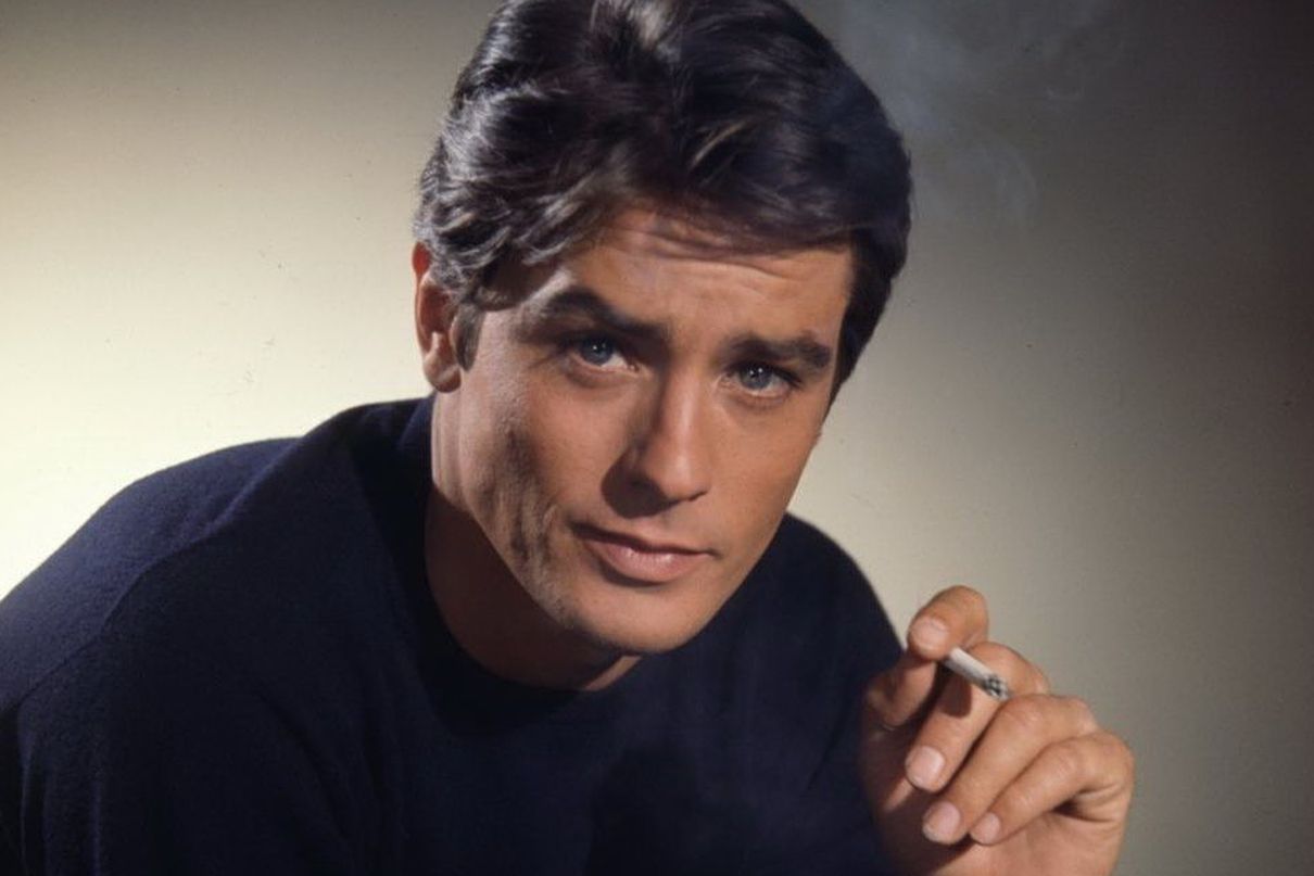 Оксана Забужко показала портрет Алена Делона, який намалювала у 6 років