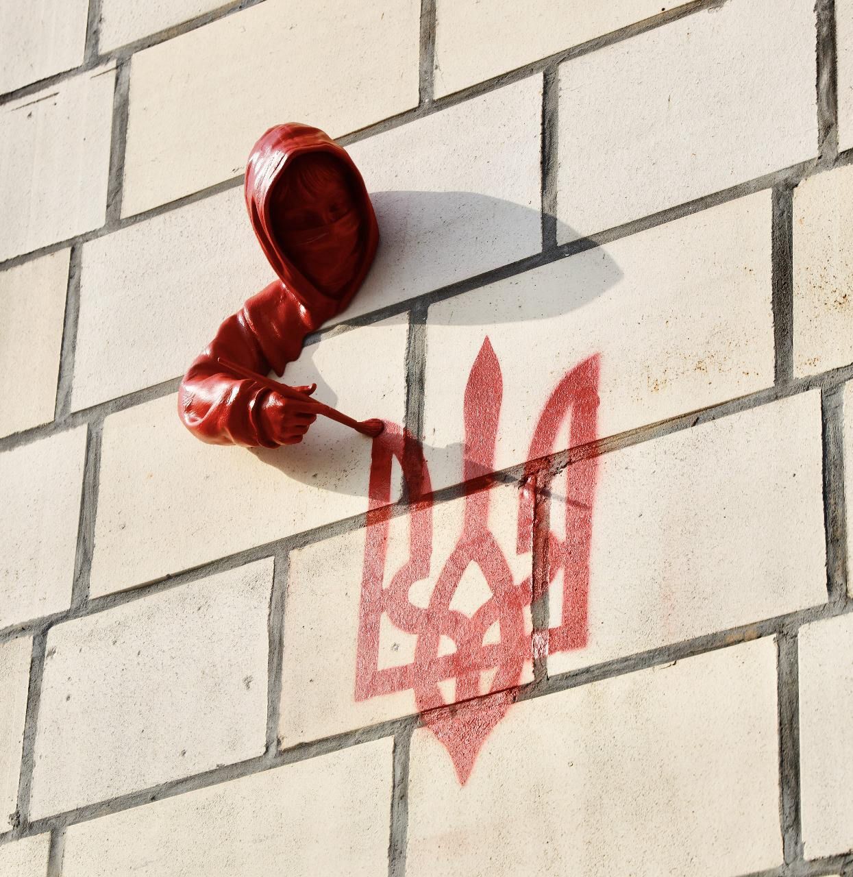 До Дня незалежності України: французький художник створив тематичну скульптуру