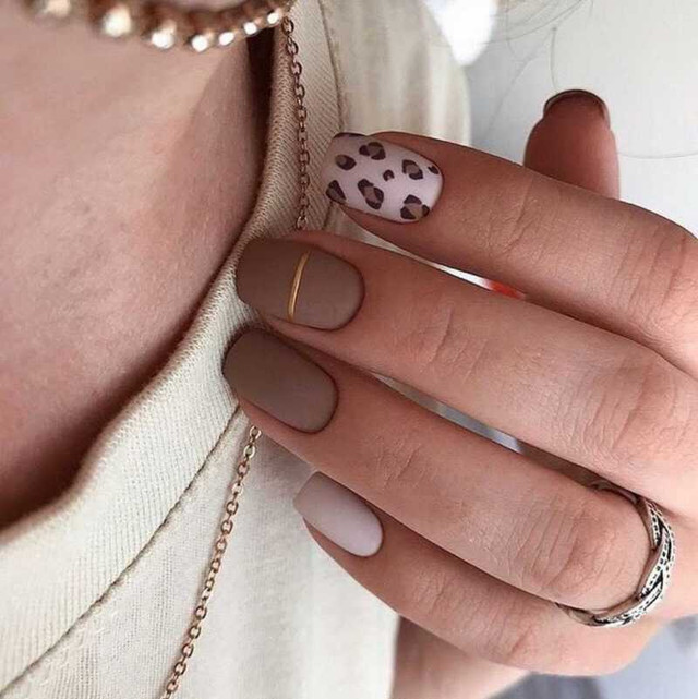 Святковий манікюр на 1 вересня: цікаві ідеї для старшокласниць - фото 545009