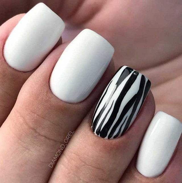 Святковий манікюр на 1 вересня: цікаві ідеї для старшокласниць - фото 545012