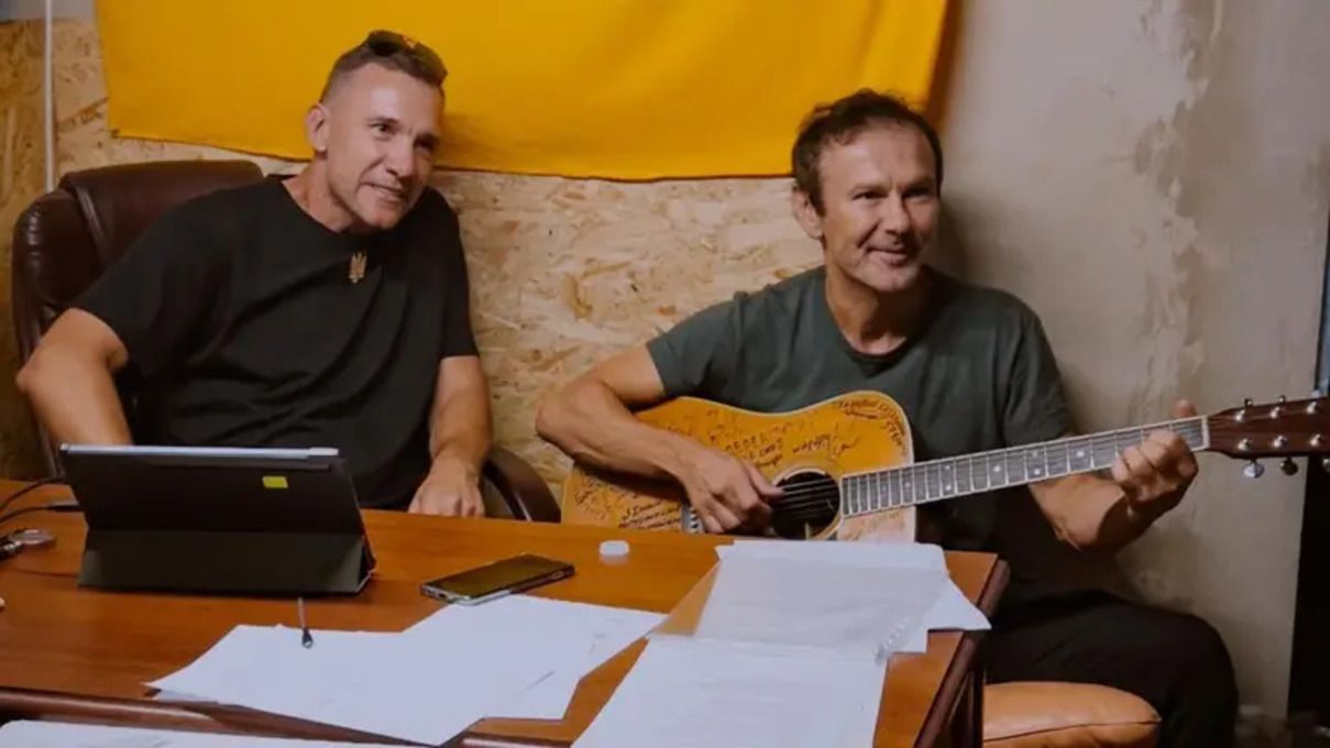 Неочікуваний дует легенд: Андрій Шевченко та Святослав Вакарчук заспівали разом