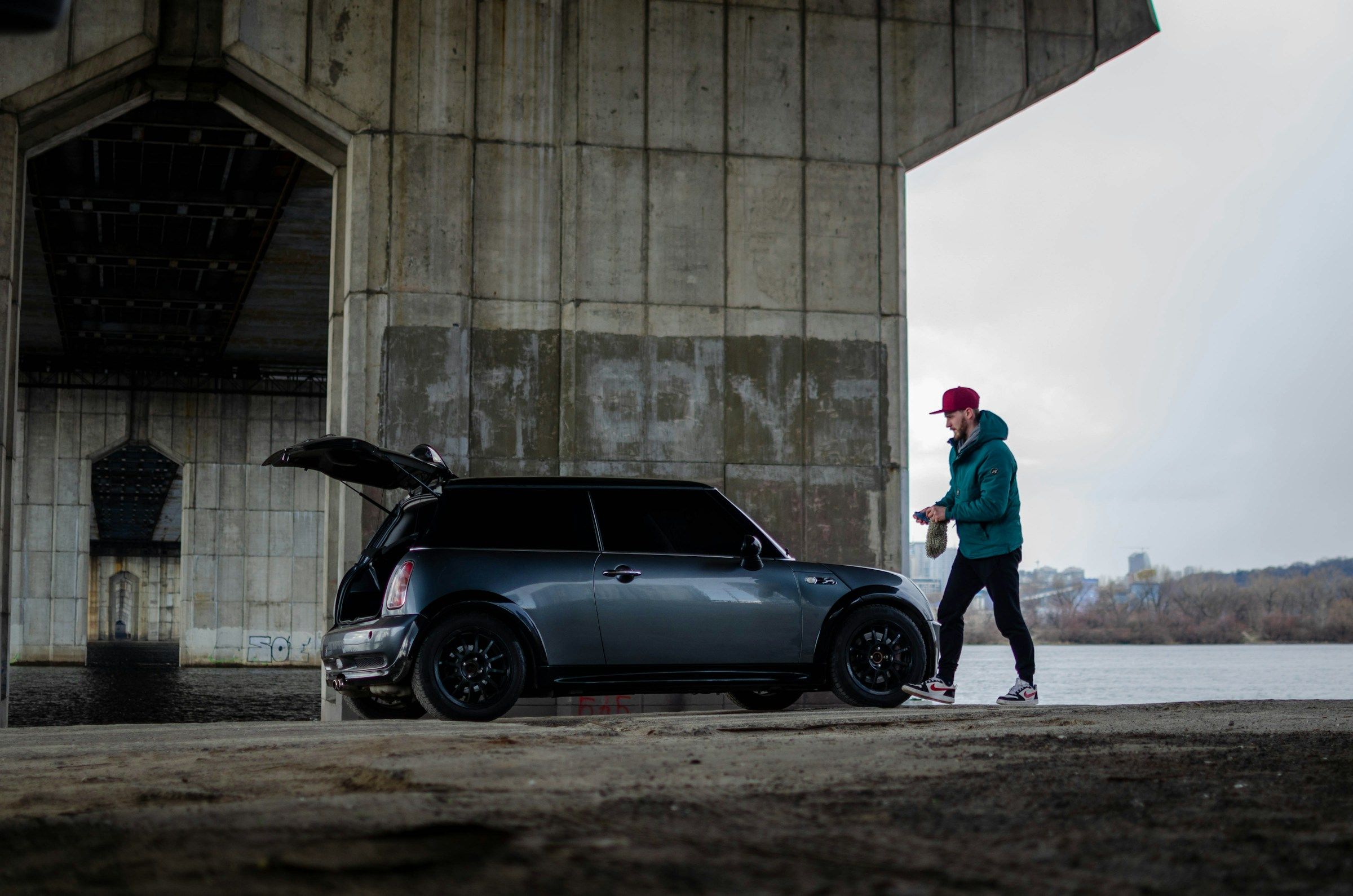 Глобальна кампанія охоплює понад 140 тисяч Mini Cooper - фото 1