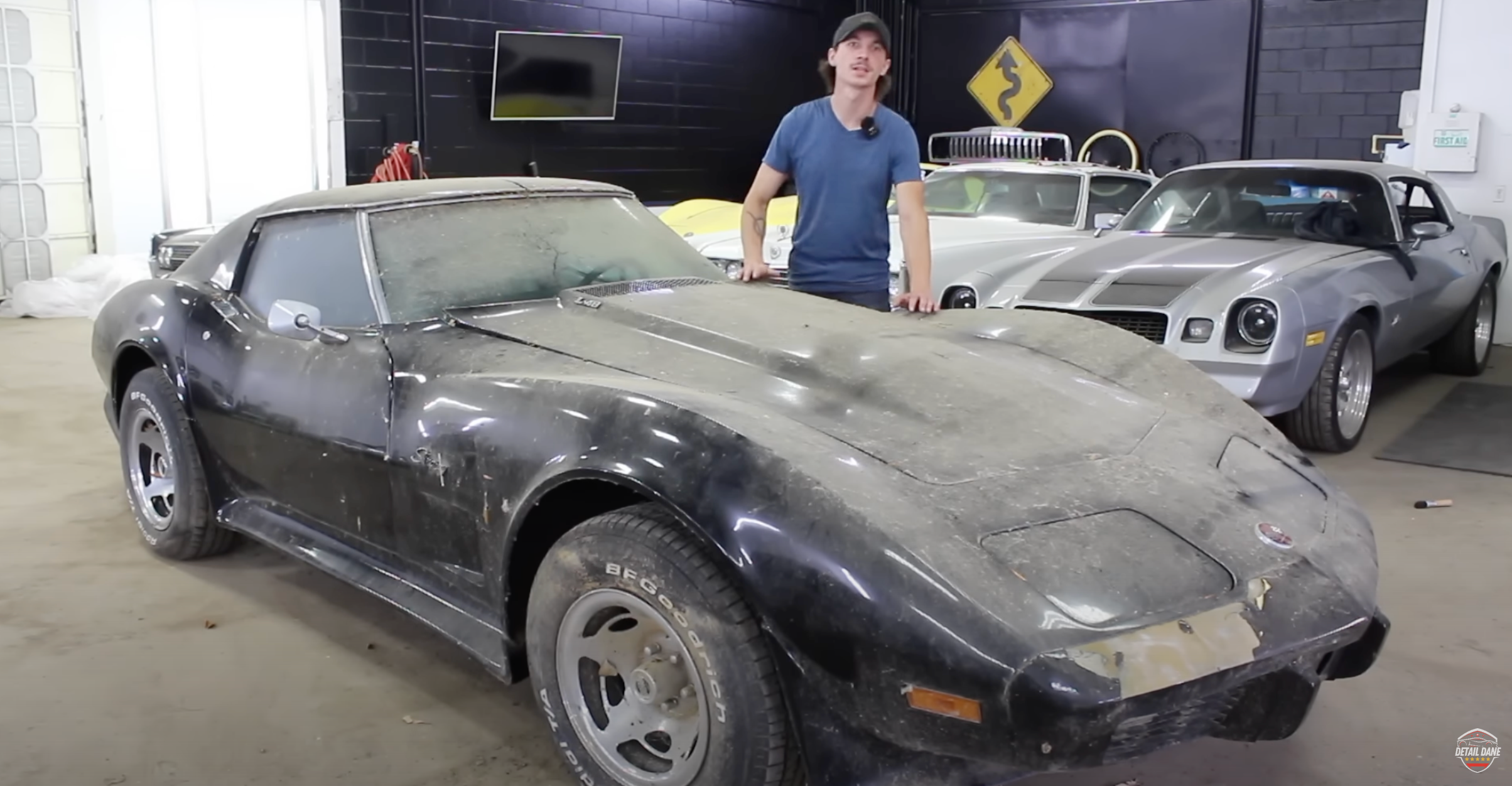 Chevrolet Corvette відмили після простою - фото 1