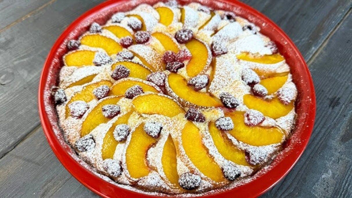 Йогуртовий пиріг з персиком - фото 1