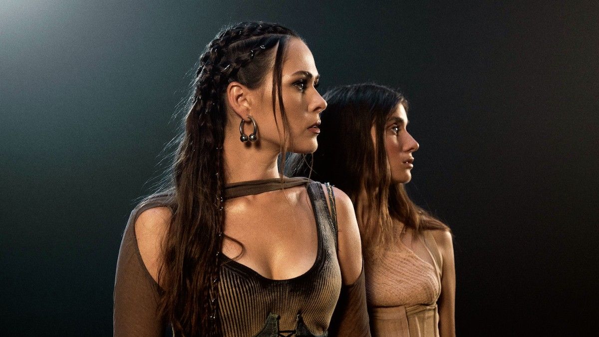 Дивовижний дует: Jerry Heil та Julia Sanina презентували спільну пісню "WABI-SABI"