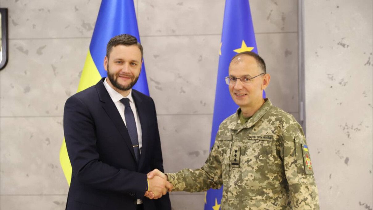 Викривач корупції отримав винагороду - фото 1