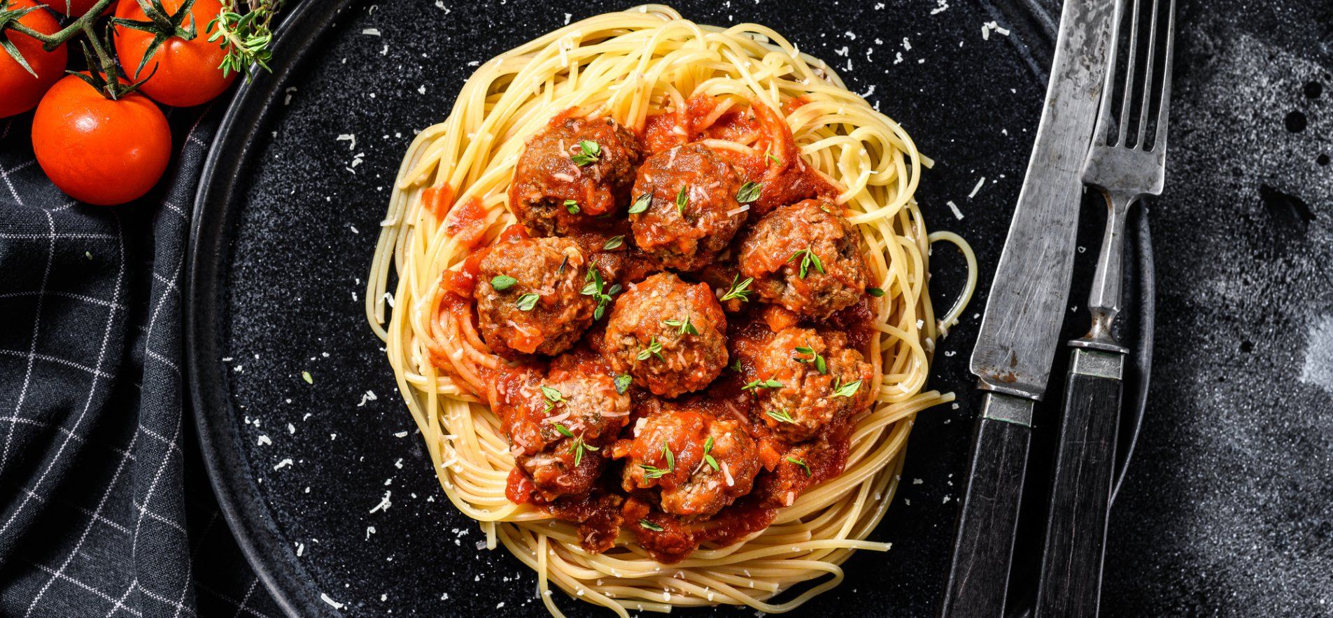 Паста з фрикадельками - фото 1