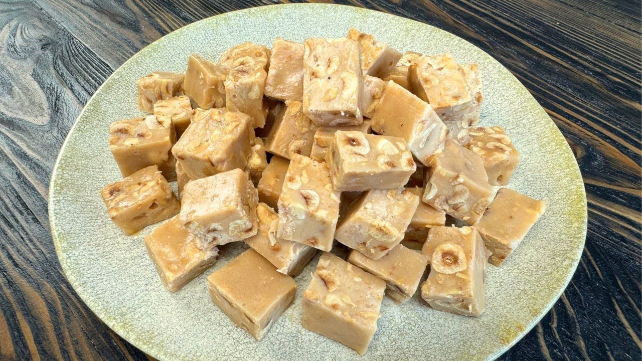 Карамельна цукерка з горіхами - фото 1