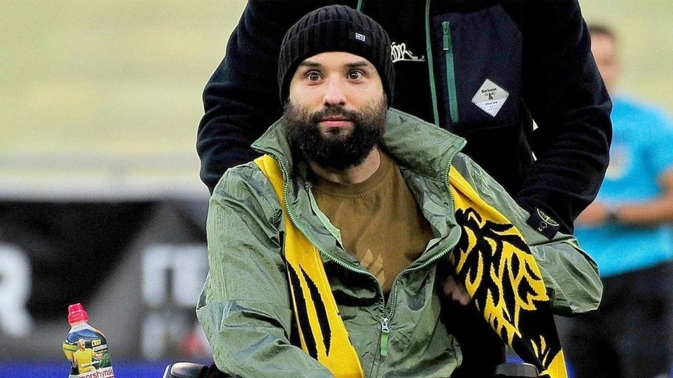 Віктор Розовий зробив символічний удар перед львівським дербі між "Рухом" та "Карпатами"