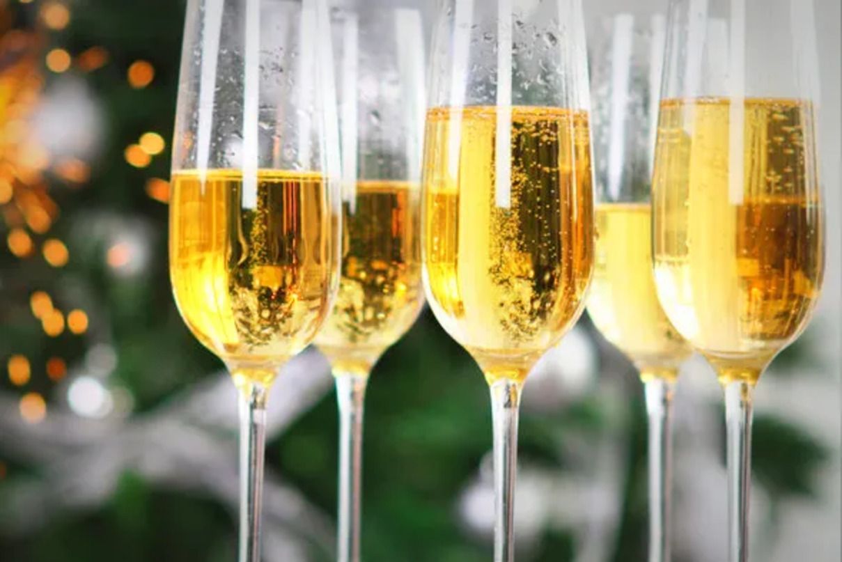 Всесвітній день шампанського: корисні поради, як обрати хороше шампанське