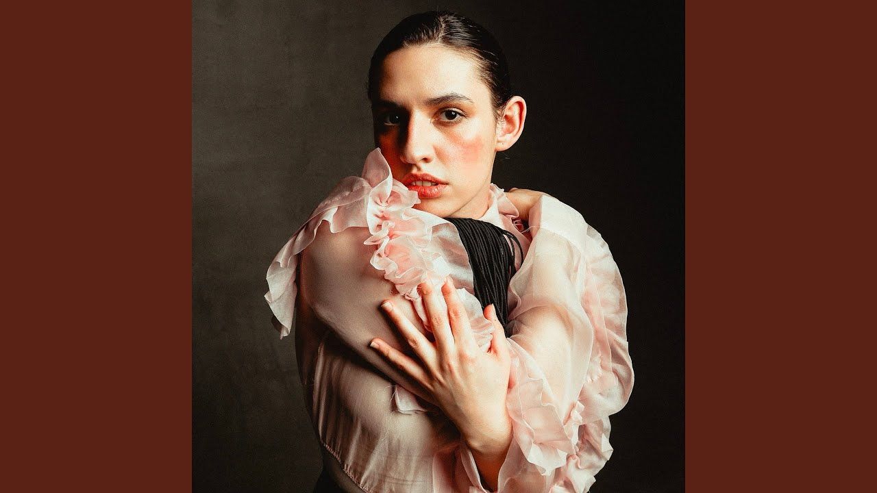 LELY45 випустила пісню "А якщо чесно" про внутрішню боротьбу та пошук себе