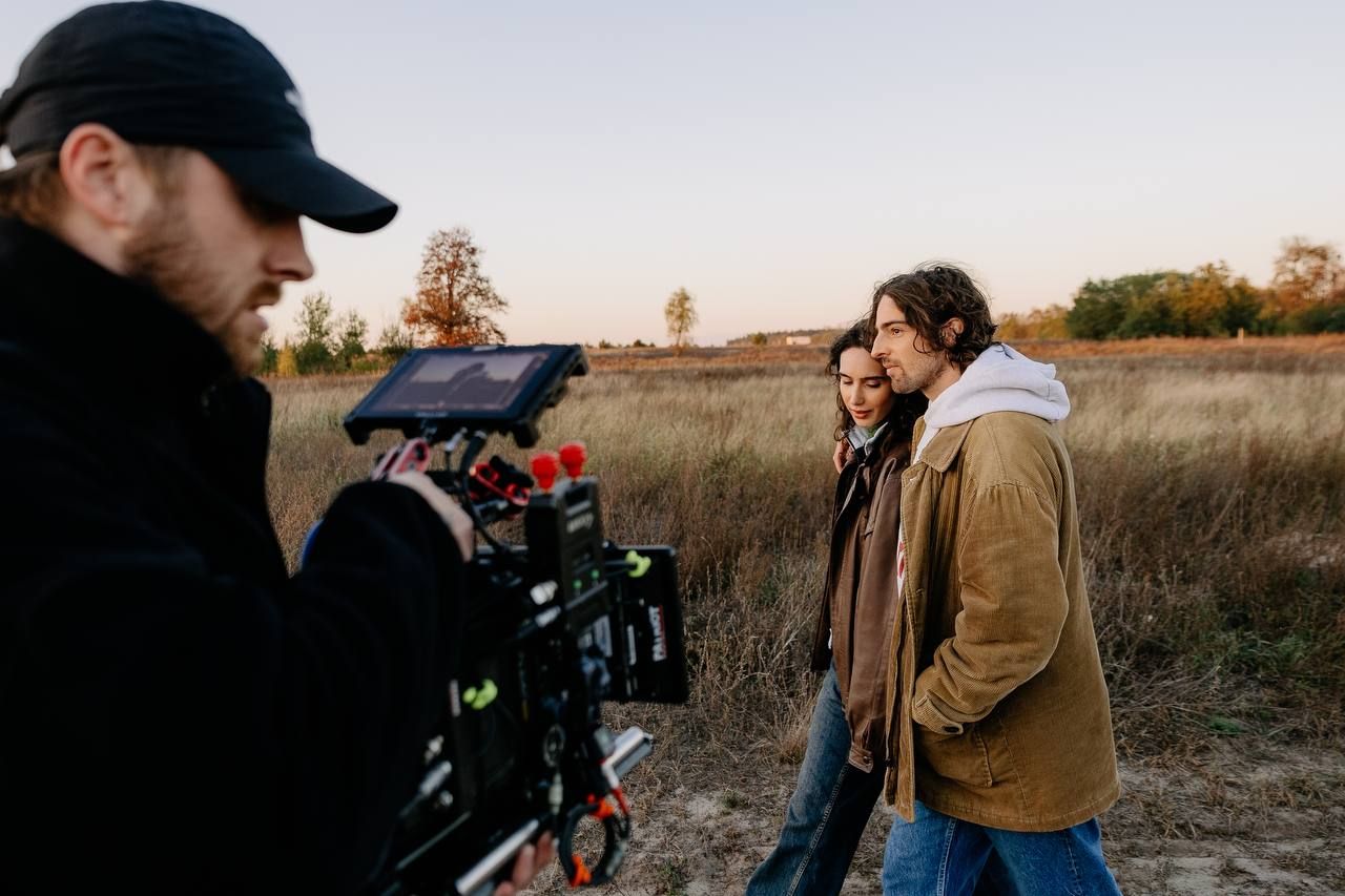 Володимир Дантес презентував романтичну композицію про кохання "Руда вода"