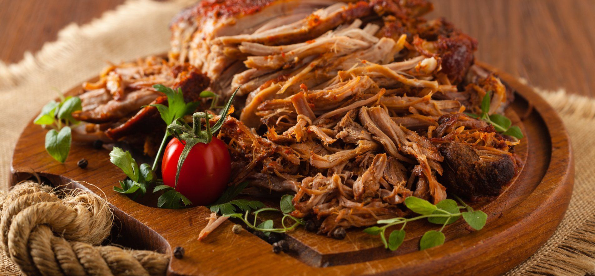 Готуємо рване м'ясо за рецептом від Ольги Рябенко