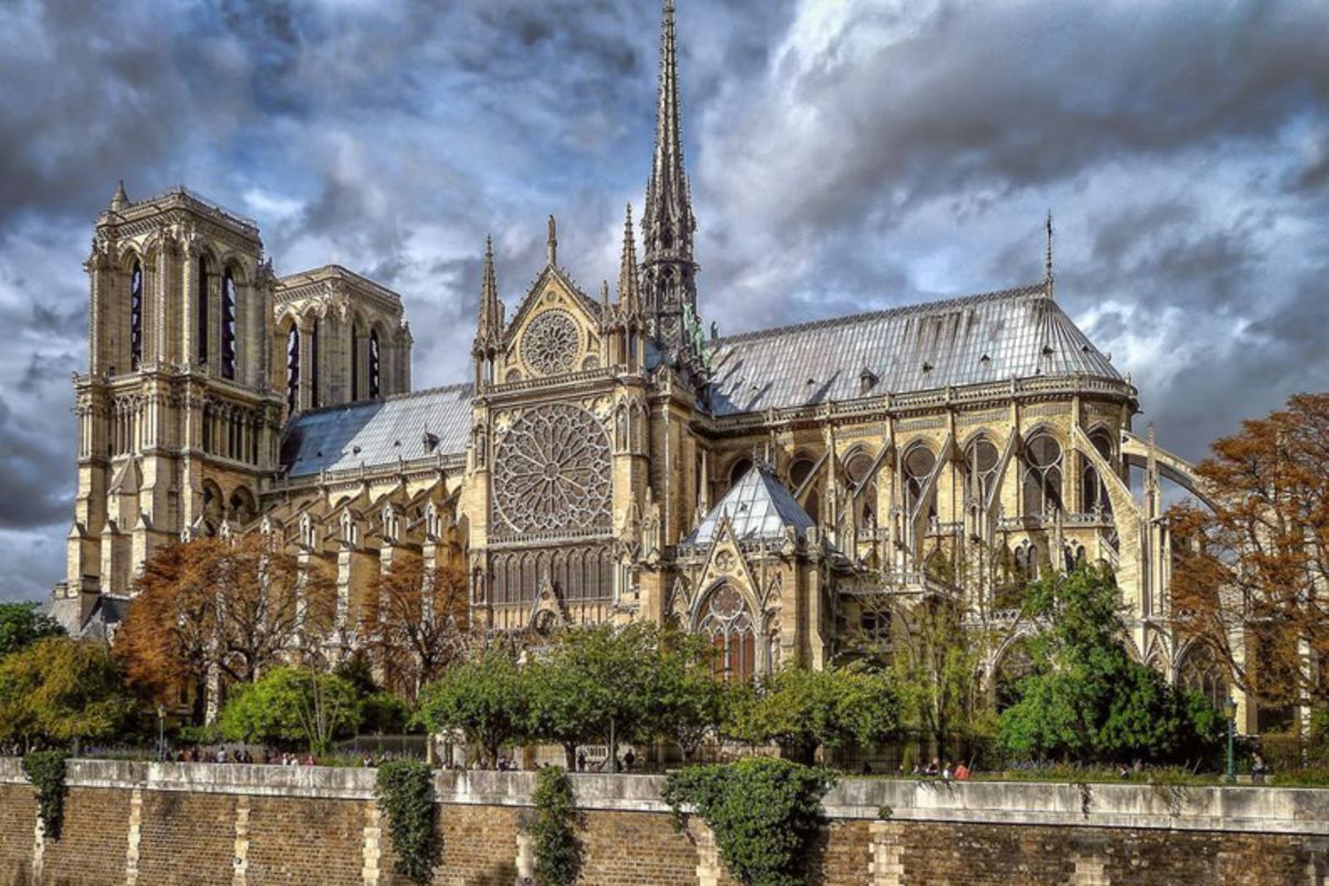 У Франції дзвони Собору Паризької Богоматері пролунали вперше після пожежі
