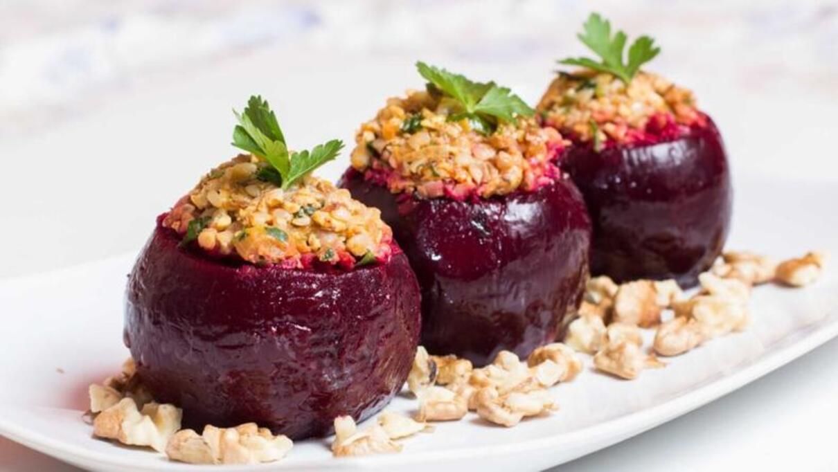 А ви коли-небудь пробували фарширований буряк: розповідаємо рецепт