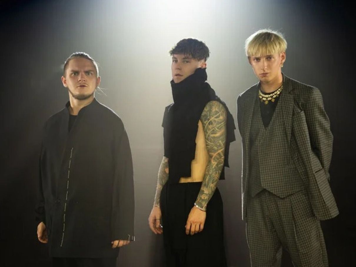 Нестандартний погляд на український фольклор – Pivovarov та NAZVA випустили трек "Ток Ток"