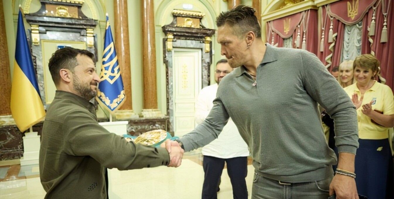 Просив не сильно бити британця: Зеленський поговорив з Усиком перед боєм-реваншем