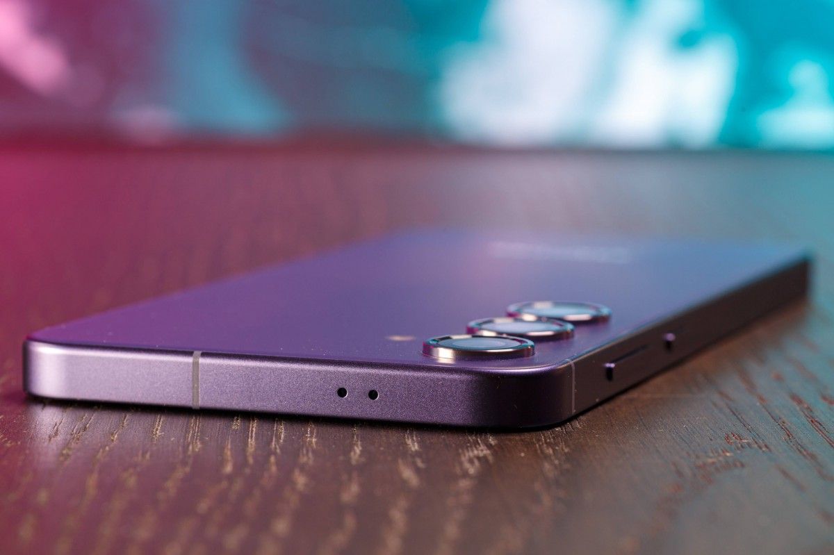 Galaxy S25 Slim не надто вражає габаритами - фото 1