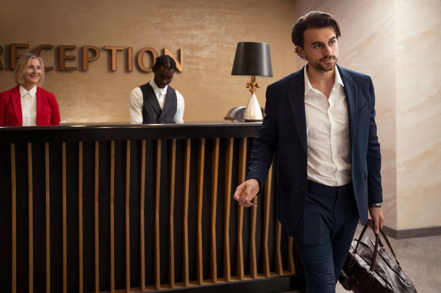 Чому не варто зупинятись у готелях на першому поверсі: поради експертів - фото 550672