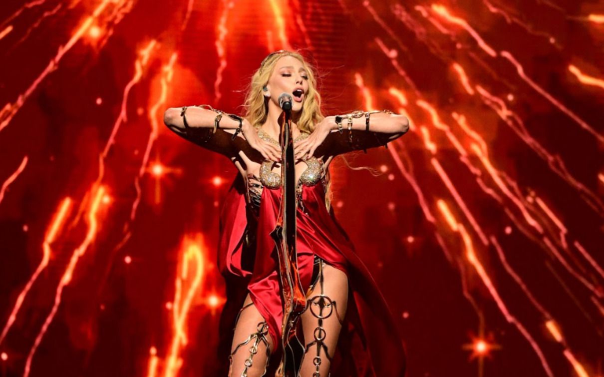 Оля Полякова - фото 1