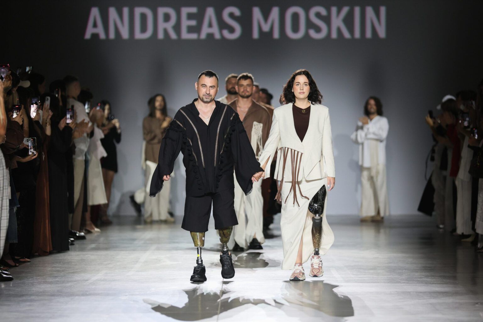 "Одяг з функцією" - фото 1