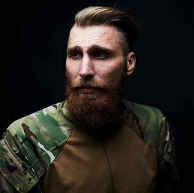 Український захисник, екоактивіст, музикант та поет Павло Вишебаба - фото 551792